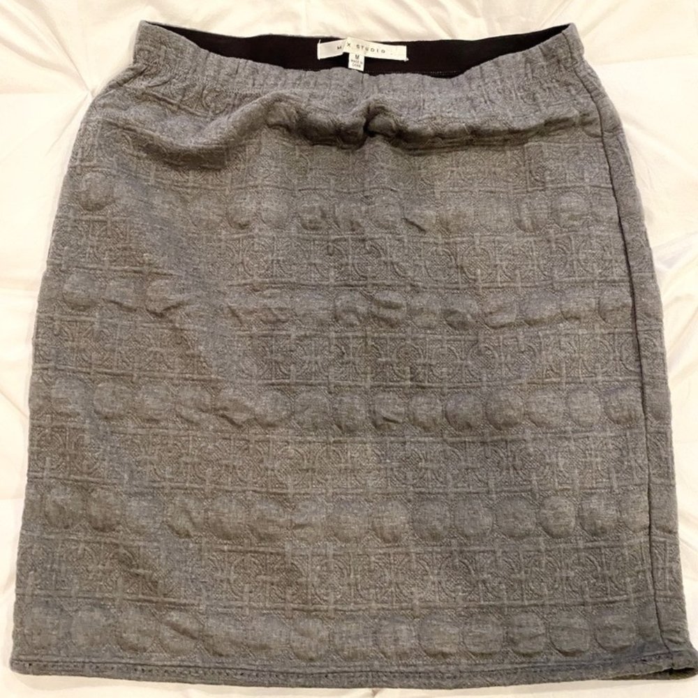 Max Studio 'Engraved' Pattern Pull On Pencil Skirt - image 1